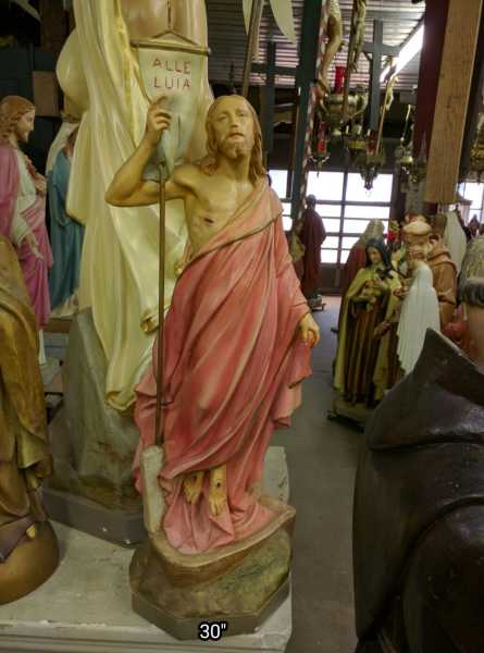 Risen-Christ-Statue-1