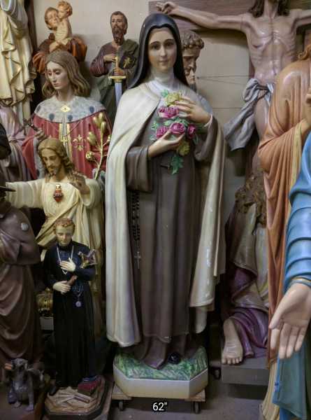 Saint-Therese-of-Lisieux-Little-Flower-Statue