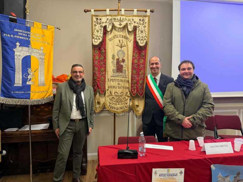 4-Used-Church-Items-Italy-Banner-Proud